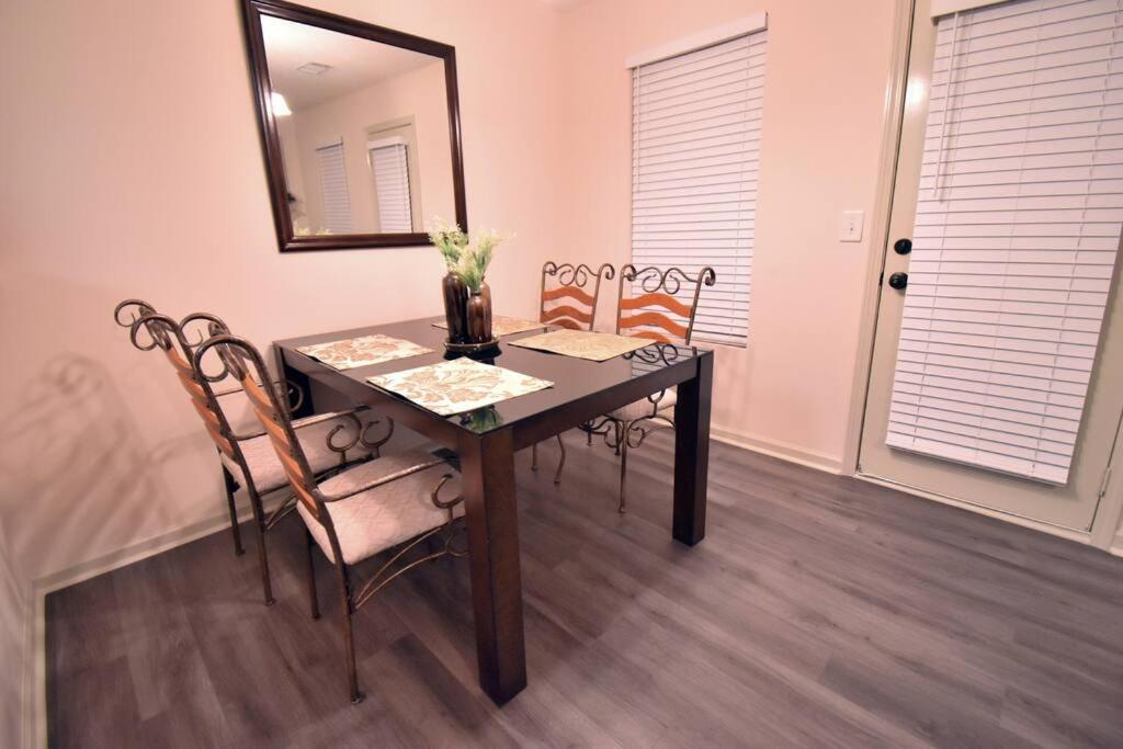 Cozy Renovated Winder Townhouse Traveller Awards 2025 Winner Εξωτερικό φωτογραφία